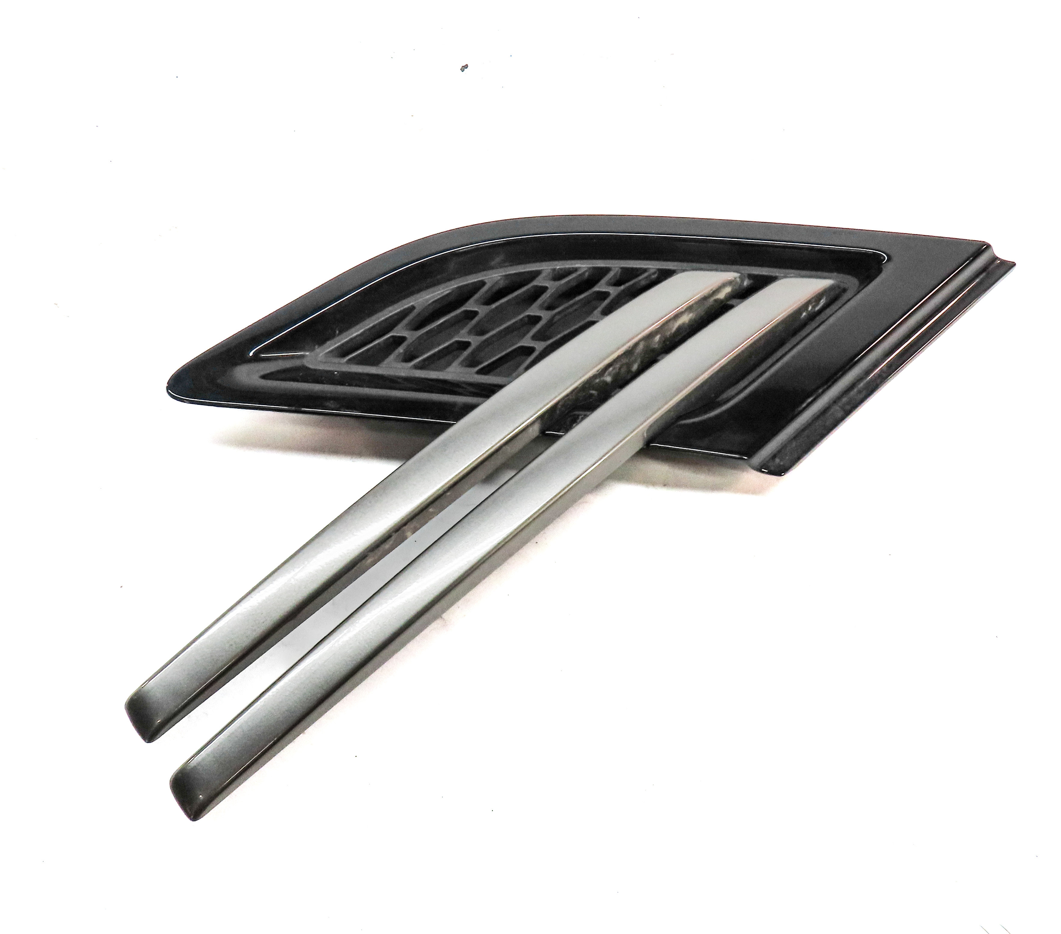 2014 RANGE ROVER SPORT (L494) FRONT LEFT DRIVER FENDER GRILLE TRIM — exact item pictured